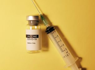 Oversterfte in de coronajaren zat vooral bij niet-gevaccineerden